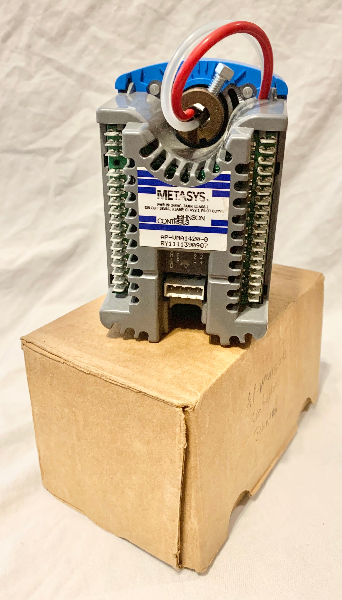 JOHNSON CONTROLS AP-VMA1420-0 METASYS VAV CONTROLLER - USED / GOOD