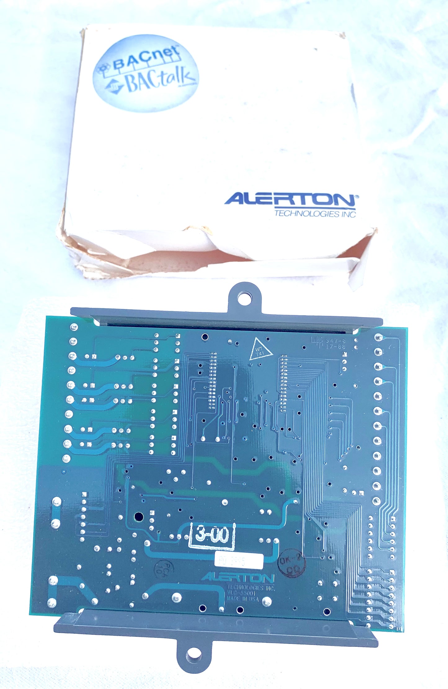 ALERTON VLC-550C3 BACTALK CONTROLLER - NEW OLD STOCK