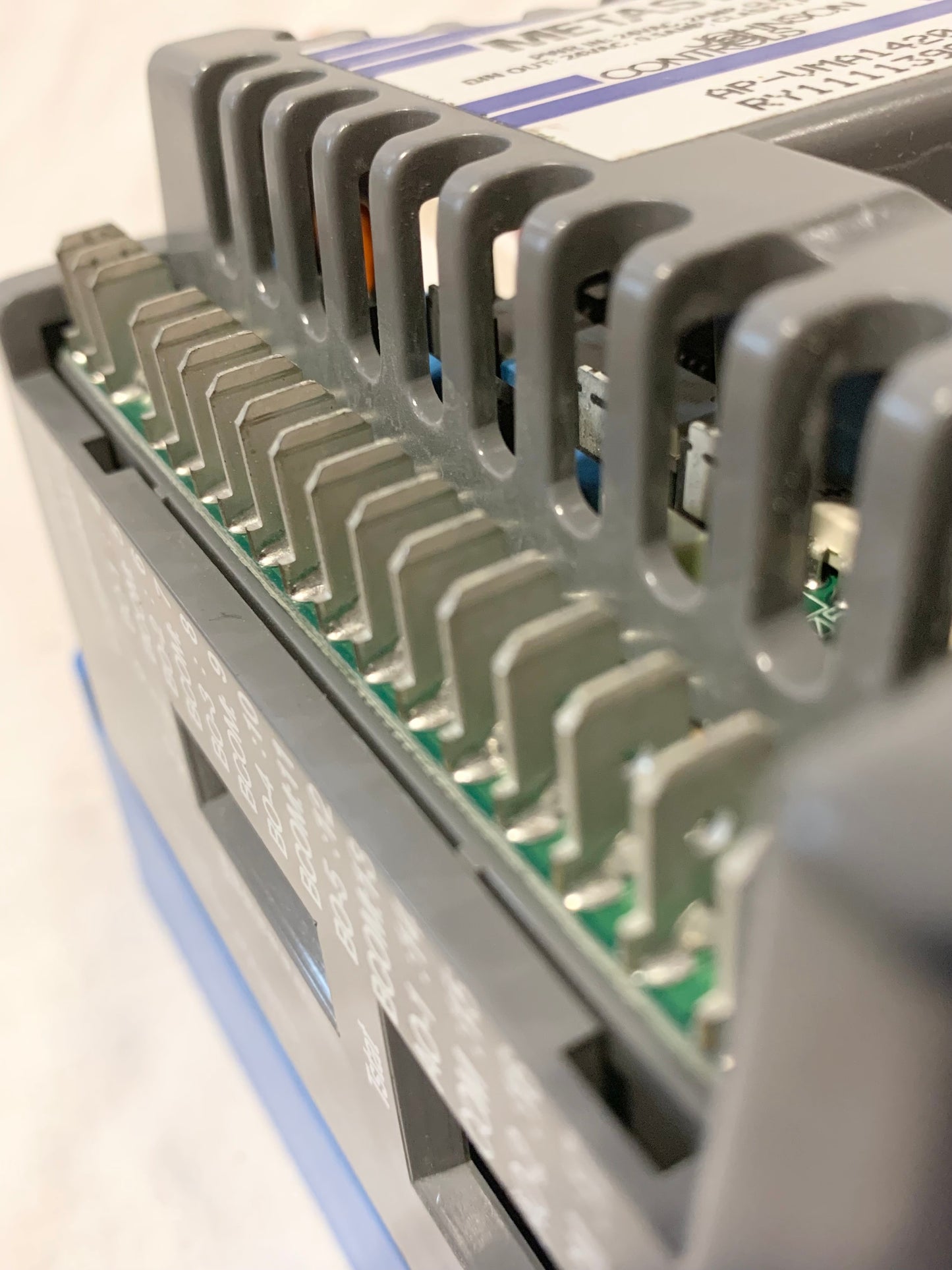 JOHNSON CONTROLS AP-VMA1420-0 METASYS VAV CONTROLLER - USED / GOOD